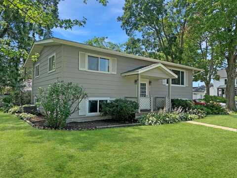 305 Garland St E, West Salem, WI 54669