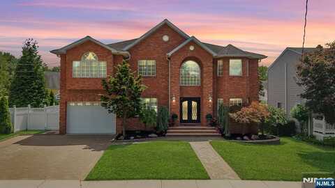 24 Macarthur Drive, Saddle Brook, NJ 07663