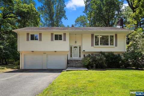 356 Allendale Avenue, Allendale, NJ 07401