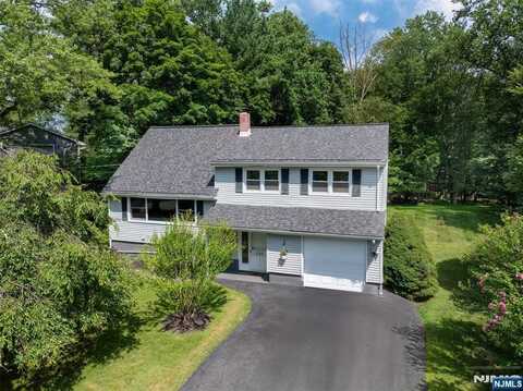 287 Momar Drive, Ramsey, NJ 07446