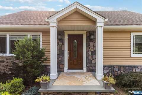 451 Russell Avenue, Wyckoff, NJ 07481