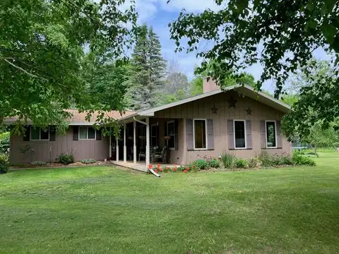 2013 Taube Rd, Sturgeon Bay, WI 54235