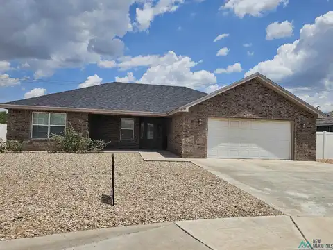 2107 Mockingbirds Lane, Portales, NM 88130