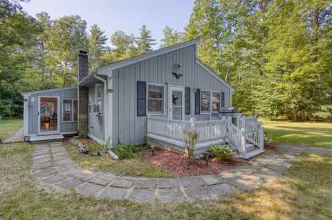 11 Oakwood Drive, Ossipee, NH 03814