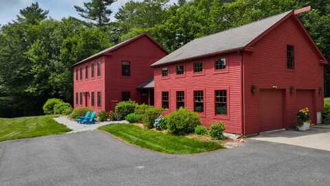 35 Sturgis Circle, Grantham, NH 03753