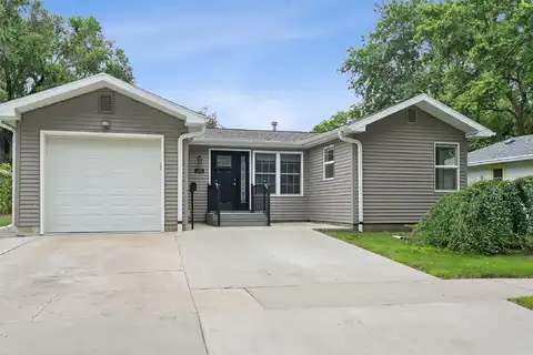 705 S 3rd Street, Knoxville, IA 50138