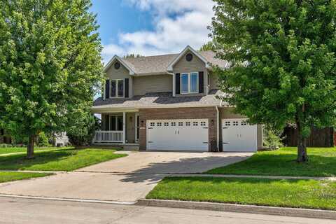 1107 Rosewood Drive, Altoona, IA 50009
