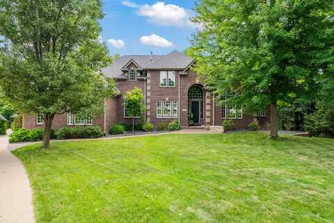 605 Oakwood Place, Polk City, IA 50226