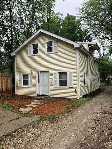 1115 1/2 Locust Street, West Des Moines, IA 50265