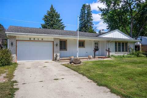 2310 Evelyn Street, Perry, IA 50220