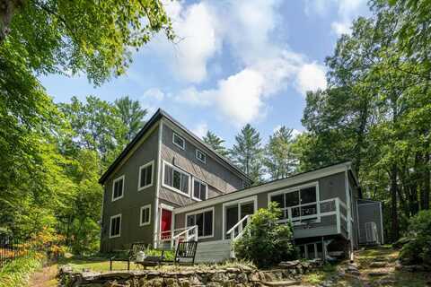 33 New Hampshire Drive, Webster, NH 03303