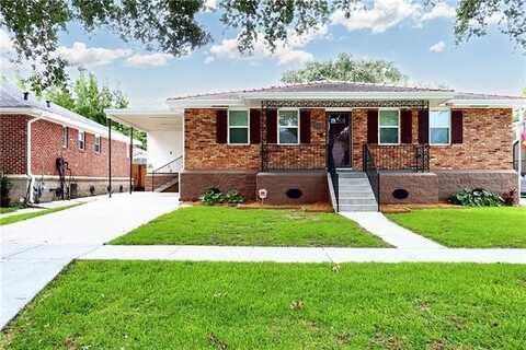 2109 AIRLINE PARK Boulevard, Metairie, LA 70003