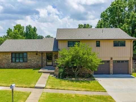 4715 Rolling Meadows Road, Bartlesville, OK 74006