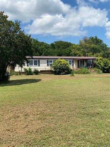 208 SW 5th, Kingston, OK 73439