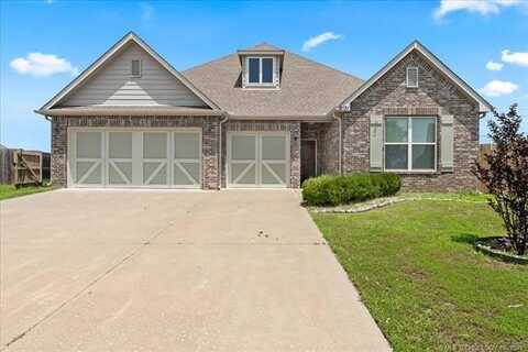 2131 E 132nd Place S, Bixby, OK 74008