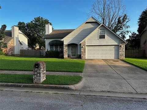 417 W San Diego Street, Broken Arrow, OK 74011