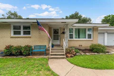 3525 London Lane, Richland Hills, TX 76118