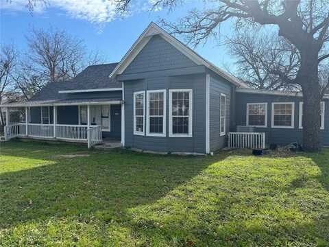 201 E Plummer Street, Eastland, TX 76448