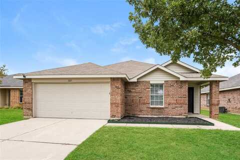 1605 Castle Ridge Road, Fort Worth, TX 76140