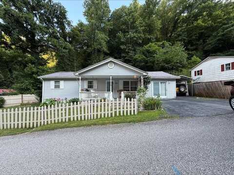 165 Woodland Estates, Paintsville, KY 41240