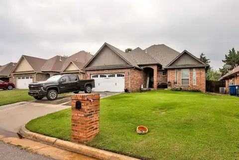 4801 Manchester, Enid, OK 73703