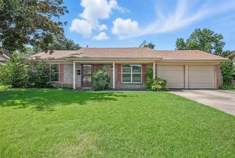 8109 Chapin Road, Benbrook, TX 76116