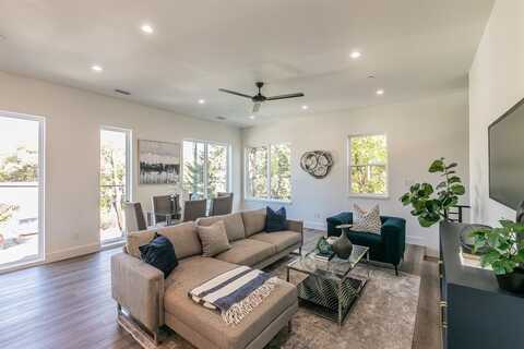 2210 Shea Road, Dallas, TX 75235