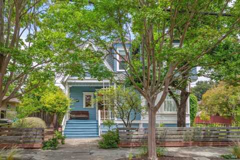 539 Benton Street, Santa Rosa, CA 95404
