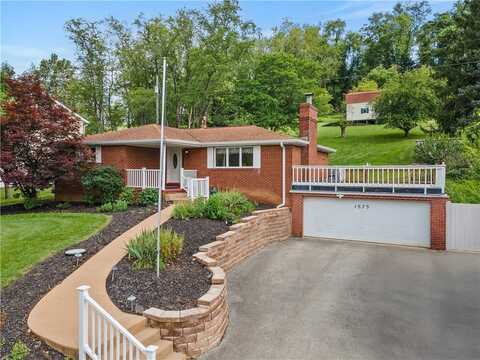 1575 E Beau St, Strabane, PA 15301