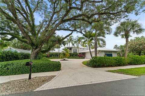 700 SW Saint Lucie Crescent, Stuart, FL 34994