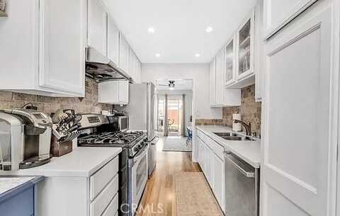 10125 De Soto Avenue 40, Chatsworth, CA 91311