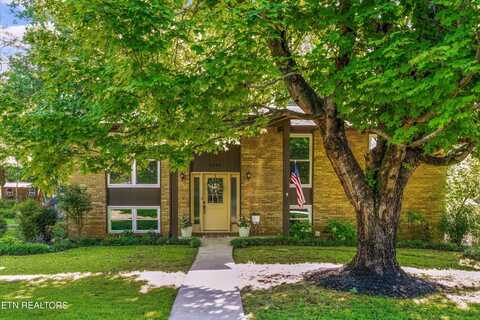 6524 E Garwood Circle, Knoxville, TN 37918