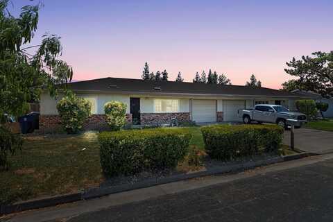 208 El Dorado Drive, Madera, CA 93637