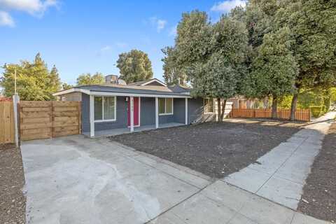 4768 Hammond Avenue E, Fresno, CA 93703