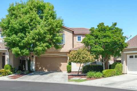 3628 Black Walnut Lane W, Fresno, CA 93711