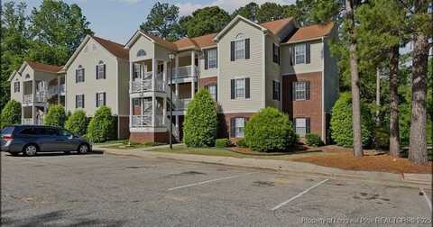 300 Bubble Creek Court unit: 5, Fayetteville, NC 28311