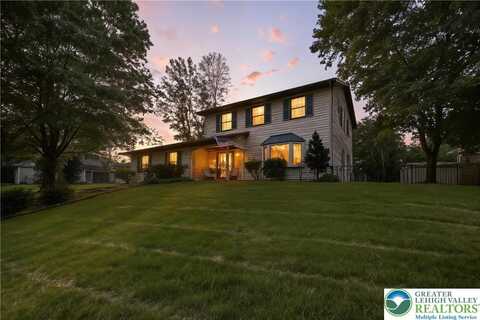 3525 Skyline Drive, Bethlehem, PA 18020