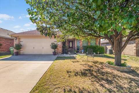 9225 Marilyn Drive, White Settlement, TX 76108