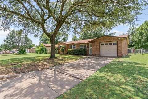 316 Thompson Drive, Saginaw, TX 76179