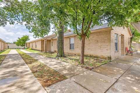 125 Cambridge Drive, Saginaw, TX 76179