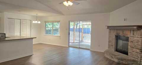 7408 Fredricksburg Drive, Forest Hill, TX 76140
