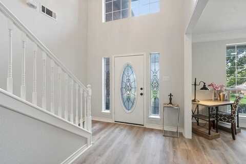 10173 Wandering Way Street, Benbrook, TX 76126