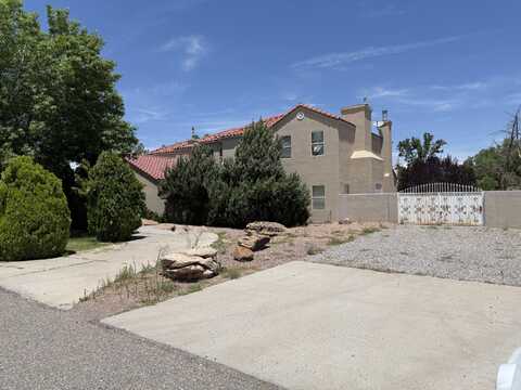 1684 PACE Road NW, Albuquerque, NM 87114