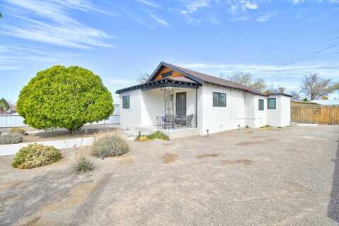 903 Iron Avenue SW, Albuquerque, NM 87102