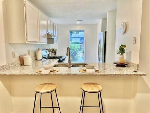 286 Toweridge Drive SW, Marietta, GA 30064