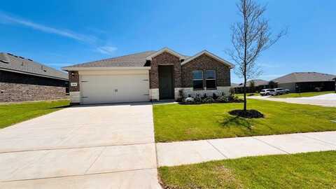 504 CRESTRIDGE Drive N, Cleburne, TX 76033
