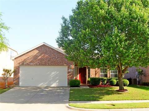 12661 Black Cherry Lane, Fort Worth, TX 76040