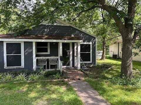 325 Wilton Drive, Greenville, TX 75401