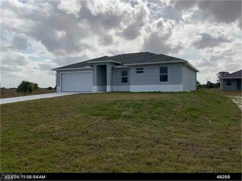121 BETHLEHEM Place, Labelle, FL 33935