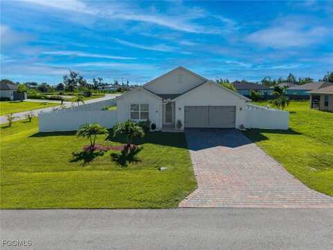 201 SW 24th Place, Cape Coral, FL 33991